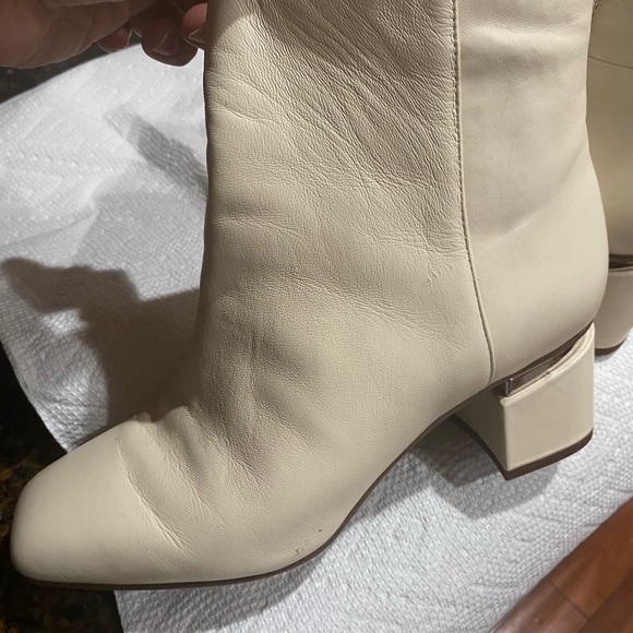 Franco Sarto L-Marquee Block Heel Bootie - Picture 9 of 12